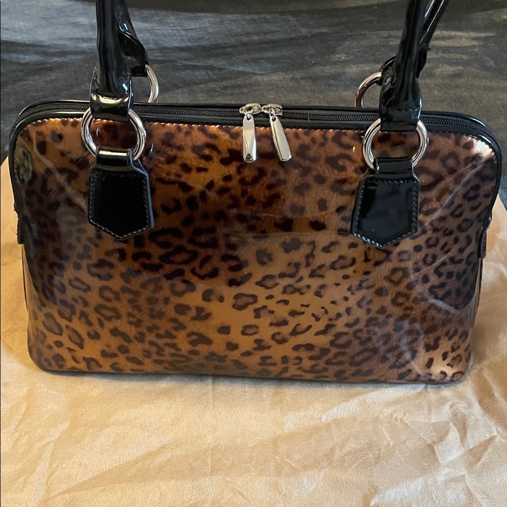 Bravo Beverly Hills Collection Leopard Bag